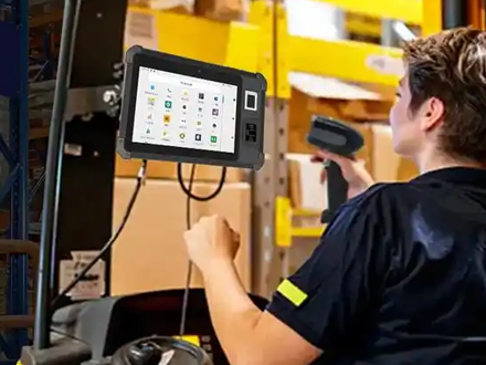 为何物流行业中有高达 80% 的企业都选用研越三防平板电脑呢？